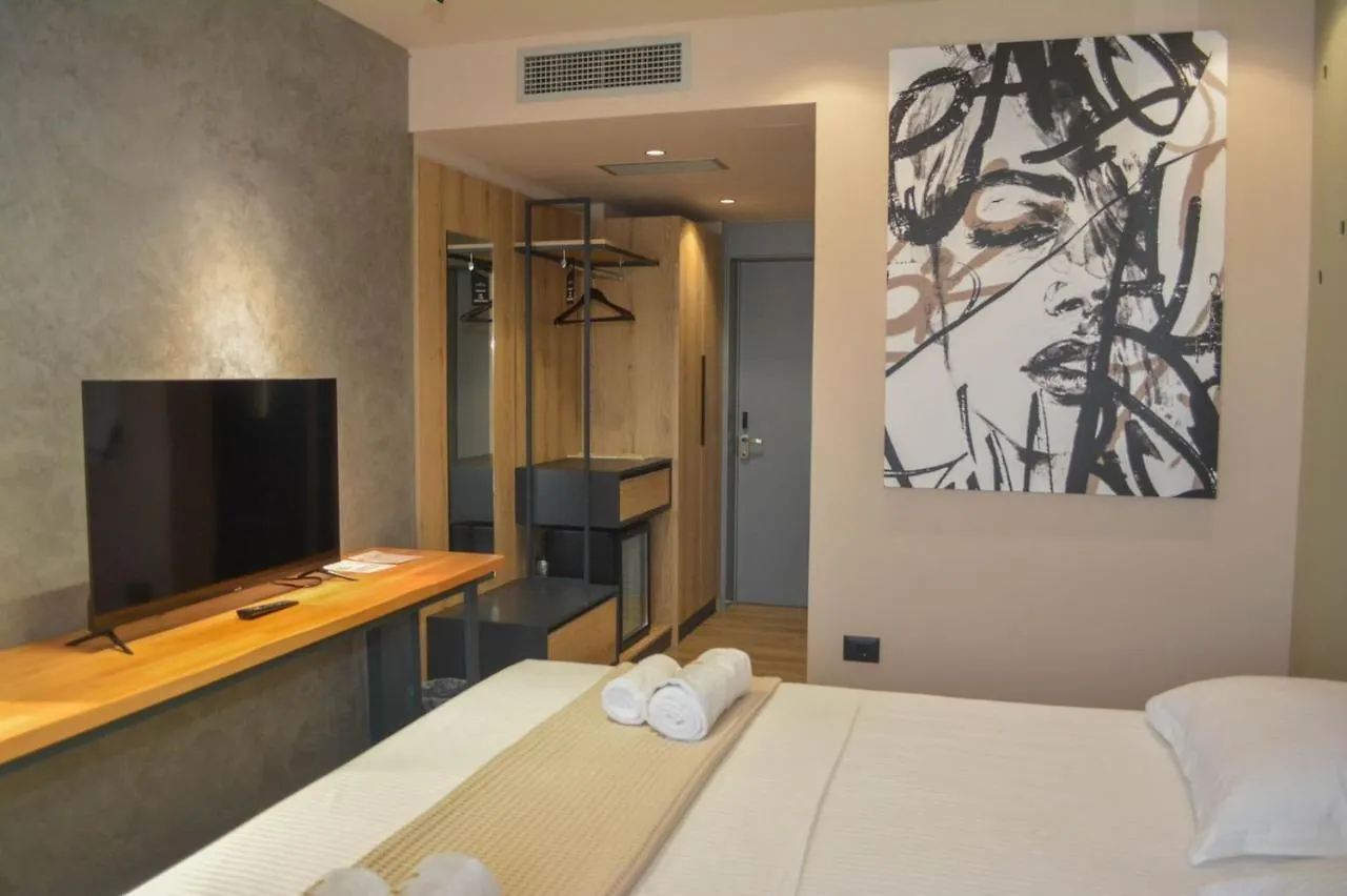 Azura Ksamil Hotel